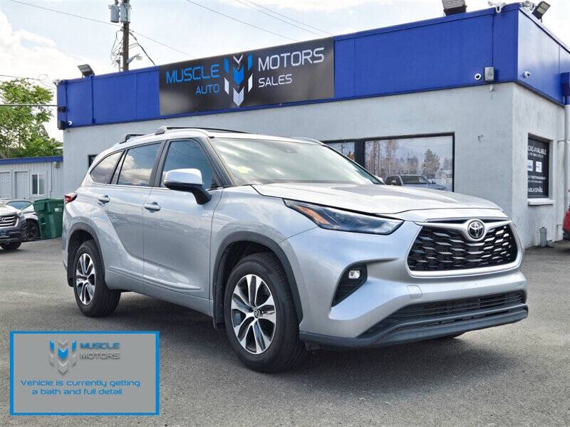2023 Toyota Highlander XLE's photo