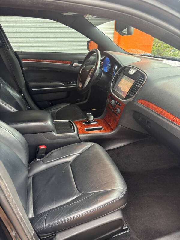 2014 Chrysler 300