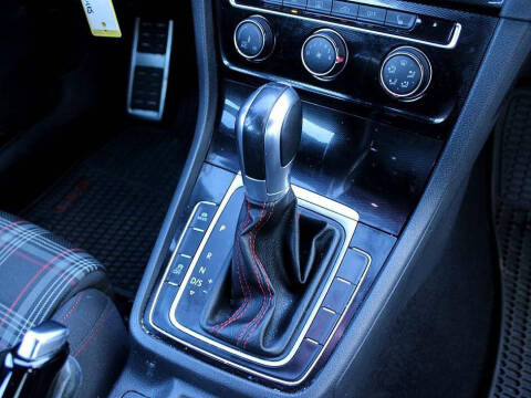 2016 Volkswagen Golf GTI S