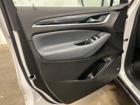 2022 Buick Enclave Essence