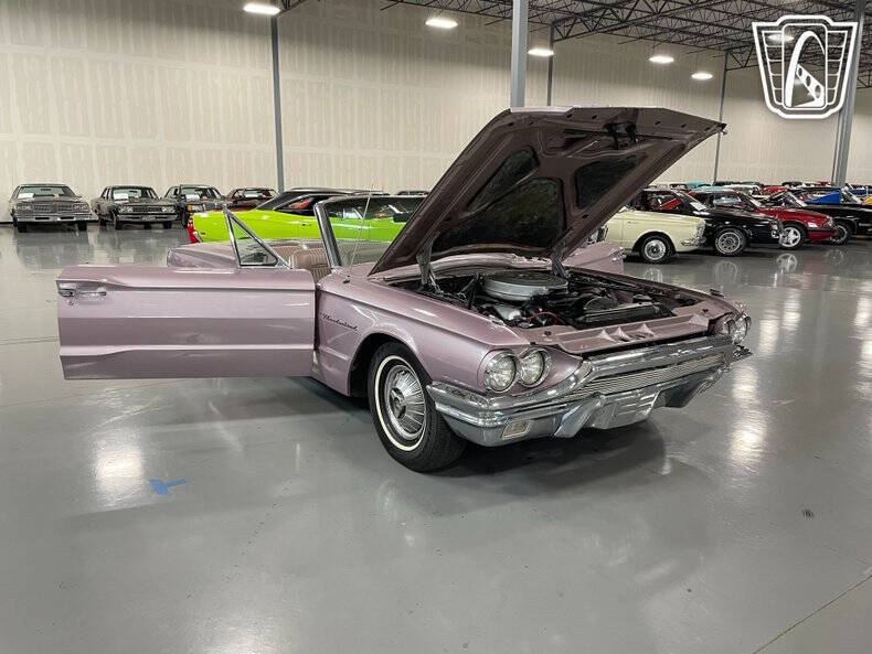 1964 Ford Thunderbird