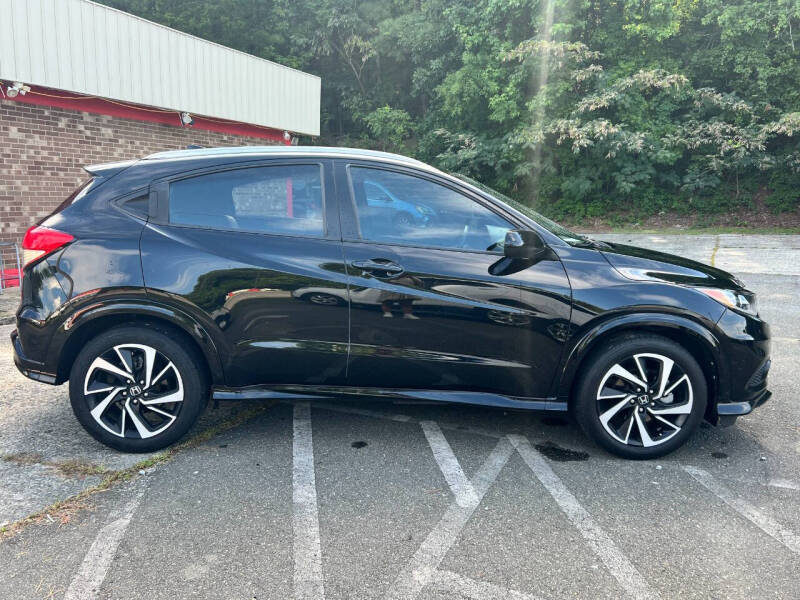 2019 Honda HR-V Sport photo 3