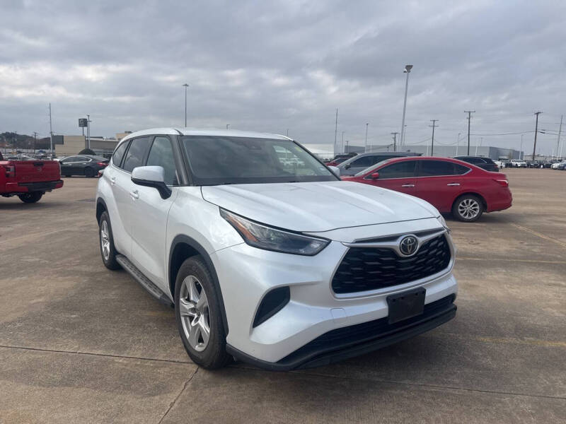 2022 Toyota Highlander L