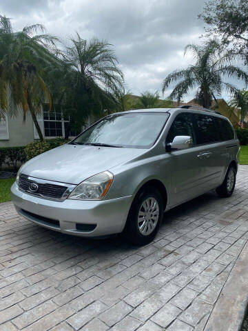 2012 Kia Sedona for sale at CARS AMAZON LLC in Miami FL