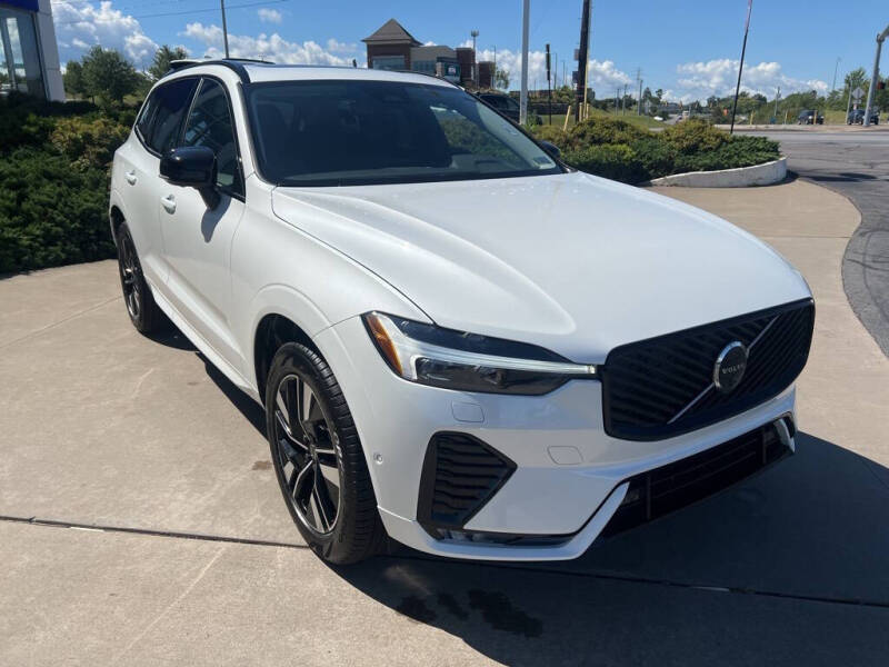 2026 Volvo XC60 B5 Plus