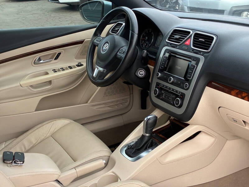 2012 Volkswagen Eos Executive SULEV