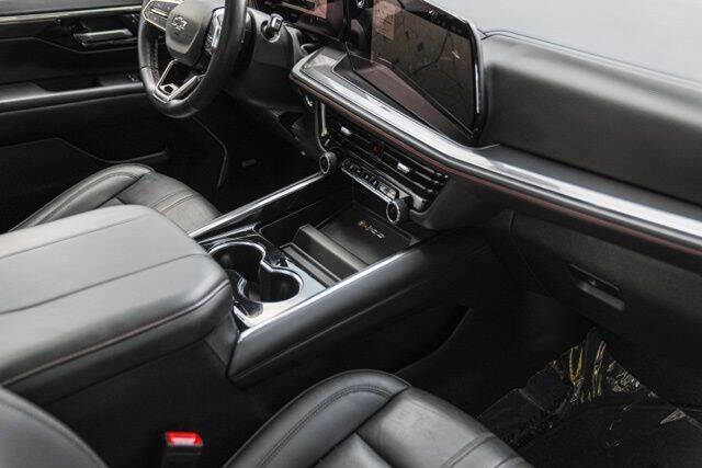 2025 Chevrolet Tahoe RST