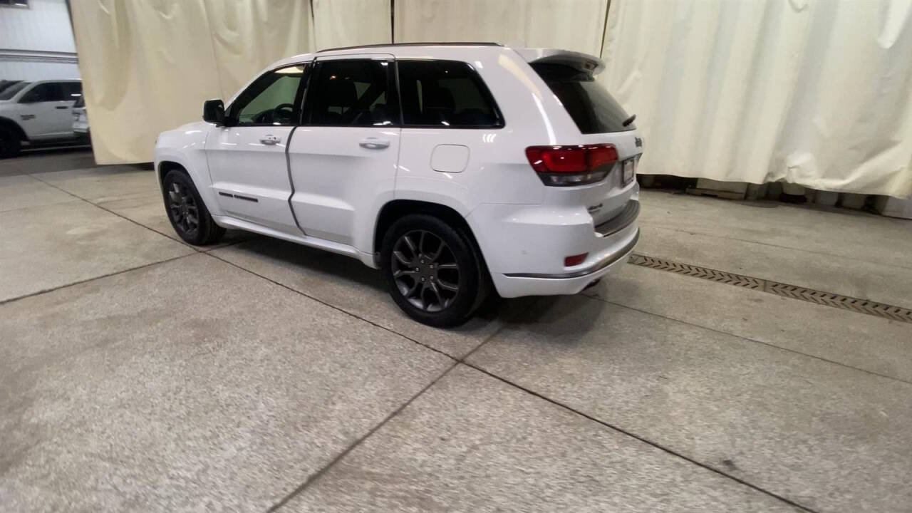 2021 Jeep Grand Cherokee for sale at Victoria Auto Sales in Victoria, MN