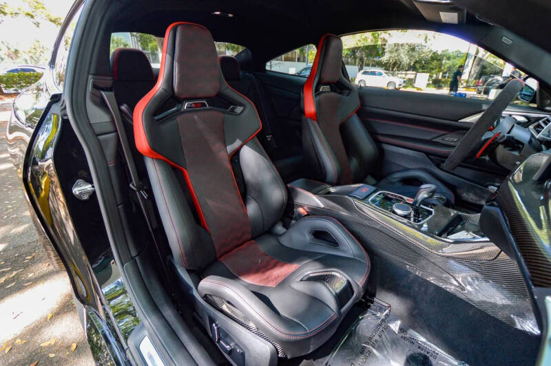 2025 BMW M4 CS