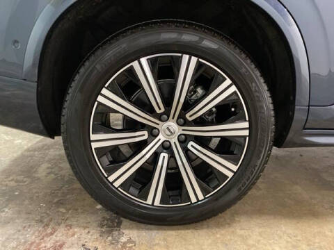 2025 Volvo XC90 B6 Plus Bright Theme 7P