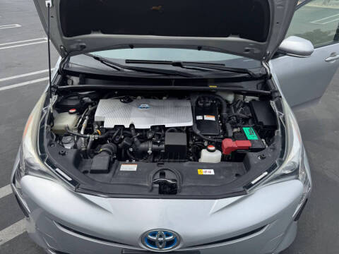 2016 Toyota Prius Two