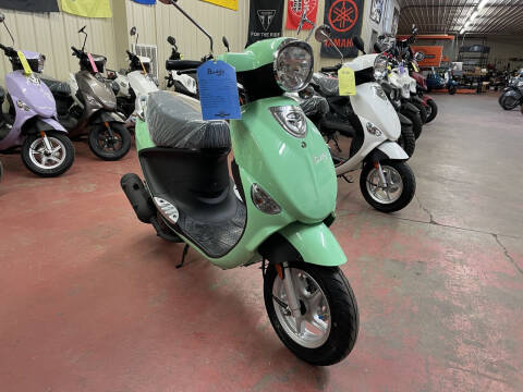 2023 Genuine Scooter Company Buddy 50 for sale at SIEGFRIEDS MOTORWERX LLC in Lebanon PA