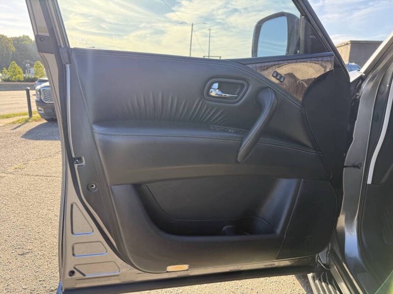 2017 Nissan Armada Platinum