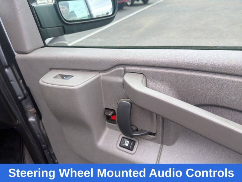 2017 Chevrolet Express LT 3500