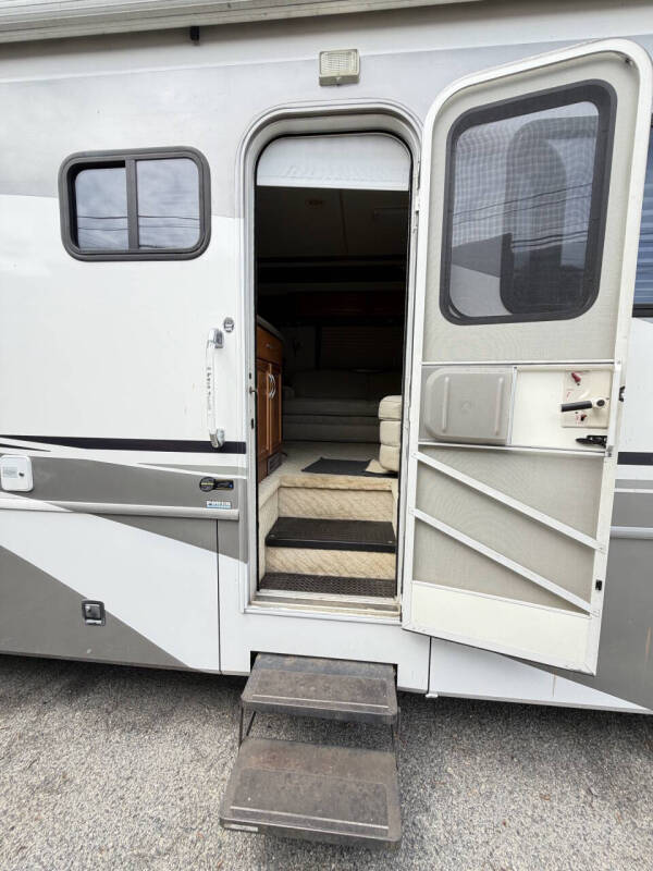 2002 Workhorse W22