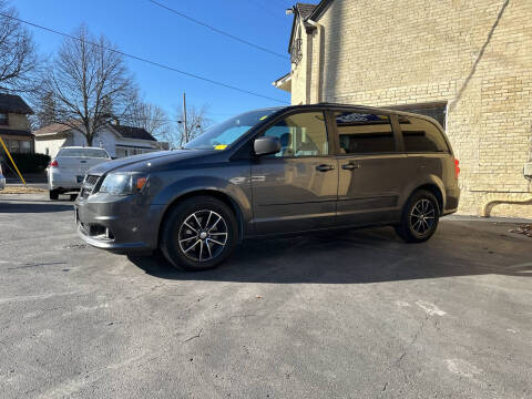 2017 Dodge Grand Caravan for sale at Strong Automotive in Watertown WI