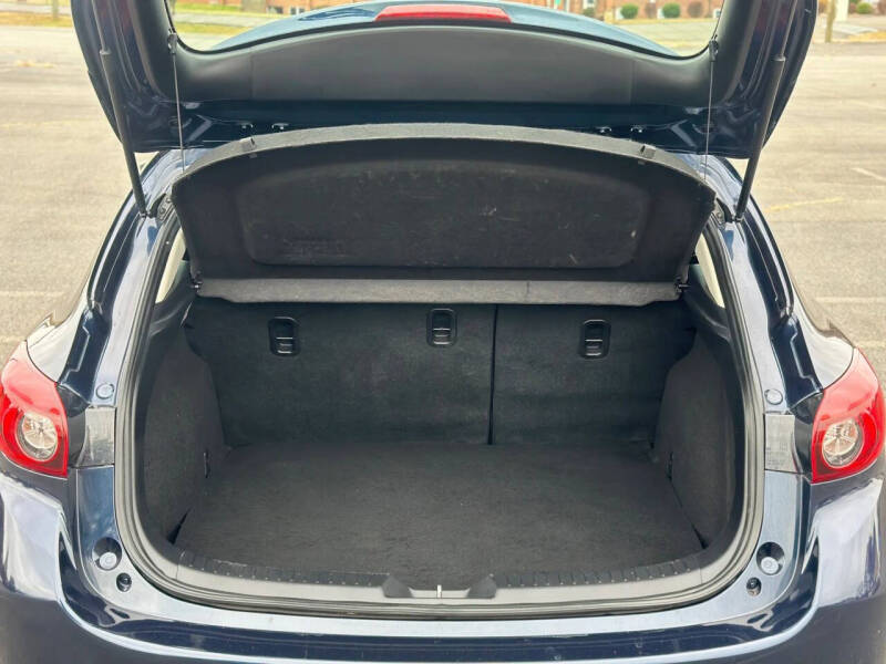 2018 Mazda MAZDA3 Touring