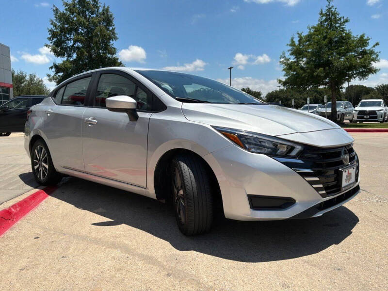 2025 Nissan Versa SV