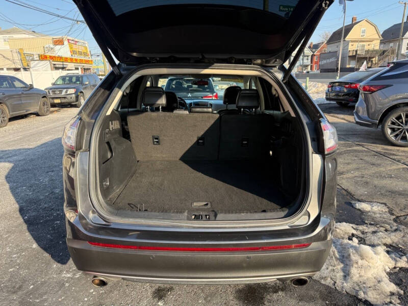 2018 Ford Edge Titanium