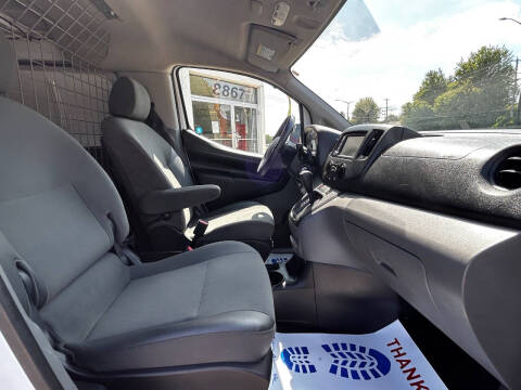 2021 Nissan NV200 SV