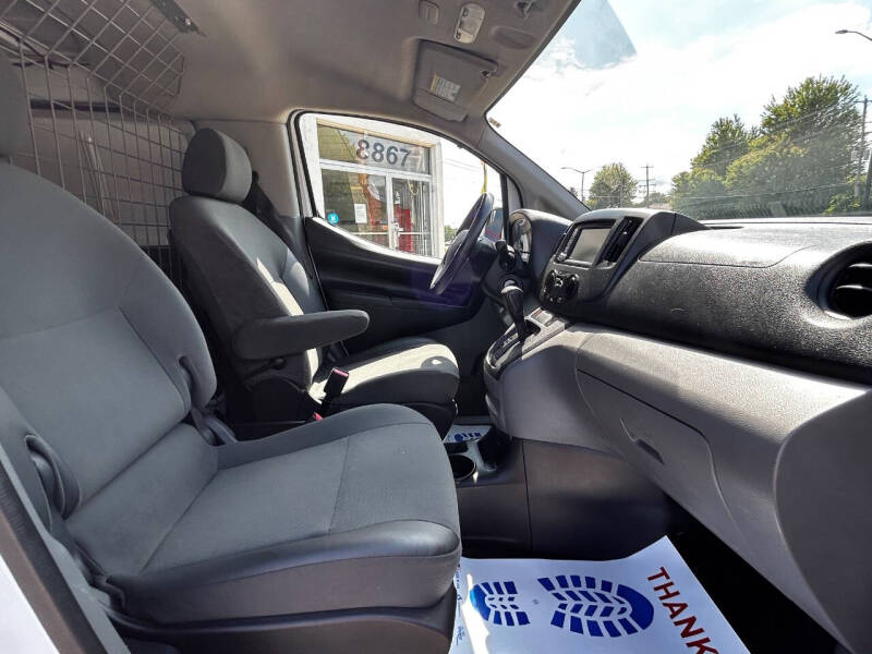 2021 Nissan NV200 SV