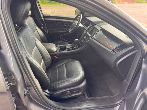 2014 Ford Taurus SEL