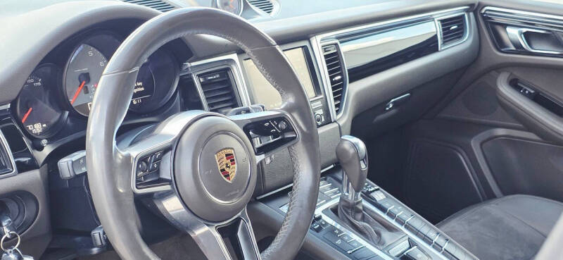 2016 Porsche Macan S