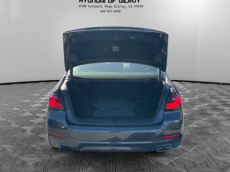 2022 BMW 5 Series 530e