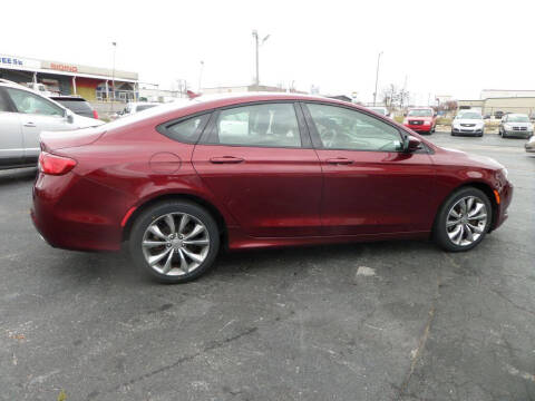 2015 Chrysler 200 S