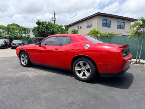 2021 Dodge Challenger SXT