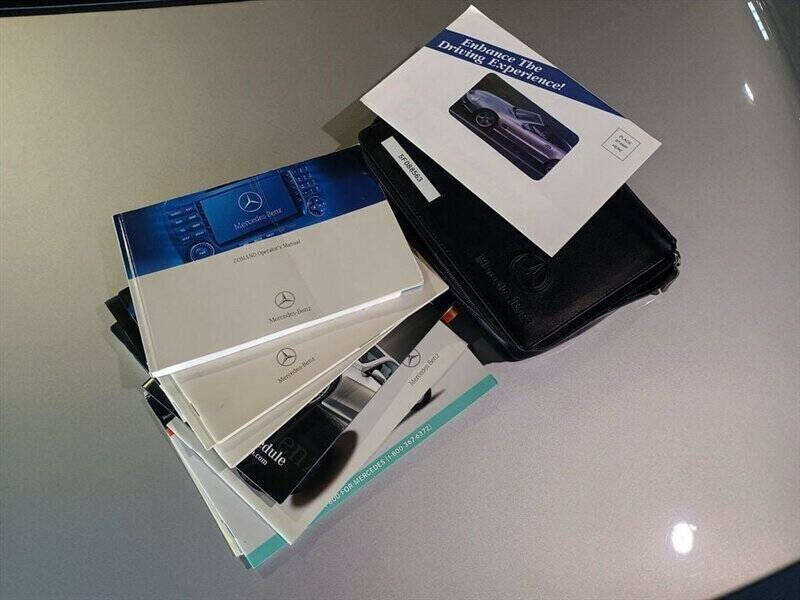 2005 Mercedes-Benz SL-Class 19