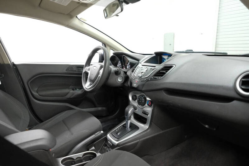 2017 Ford Fiesta SE