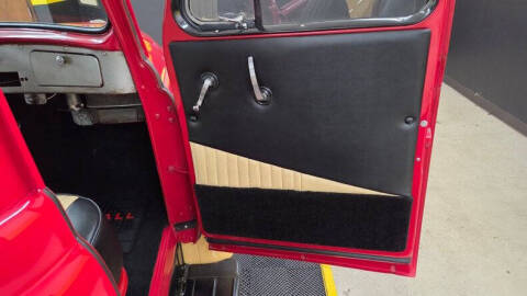 1953 International L-120 Series