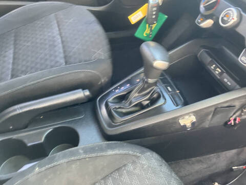 2019 Kia Rio 5-Door S