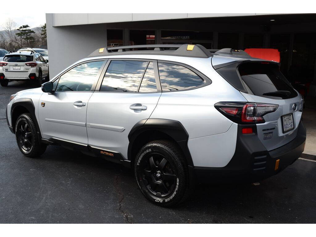 2023 Subaru Outback for sale at EARL DUFF PRE-OWNED CENTER in Harriman, TN