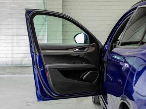 2022 Alfa Romeo Stelvio Ti