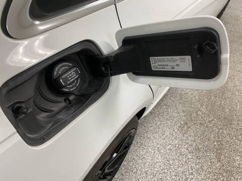 2017 Audi A4 2.0T quattro Premium Plus