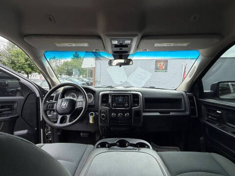 2018 RAM 1500 Express