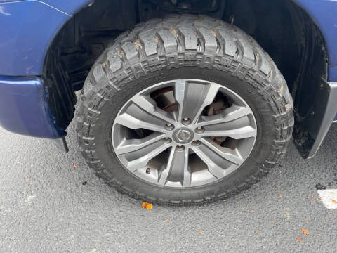 2017 Nissan Titan SL