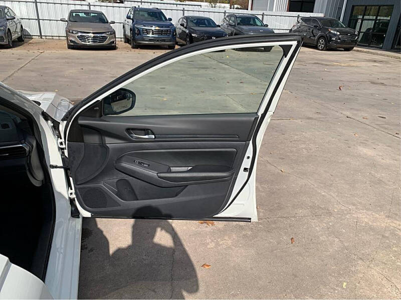 2025 Nissan Altima 2.5 SV