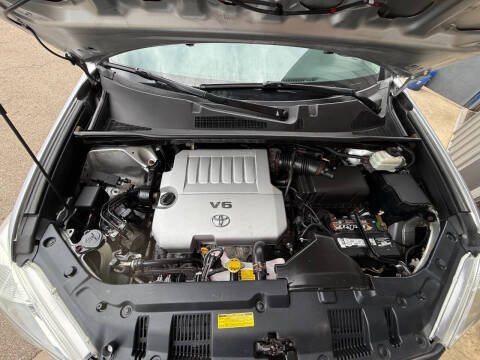 2011 Toyota Highlander SE
