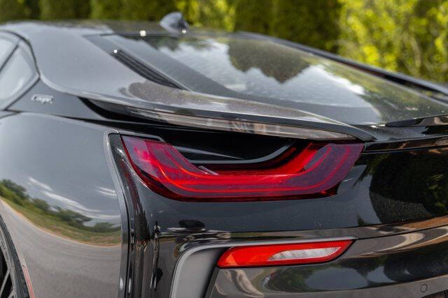 2020 BMW i8