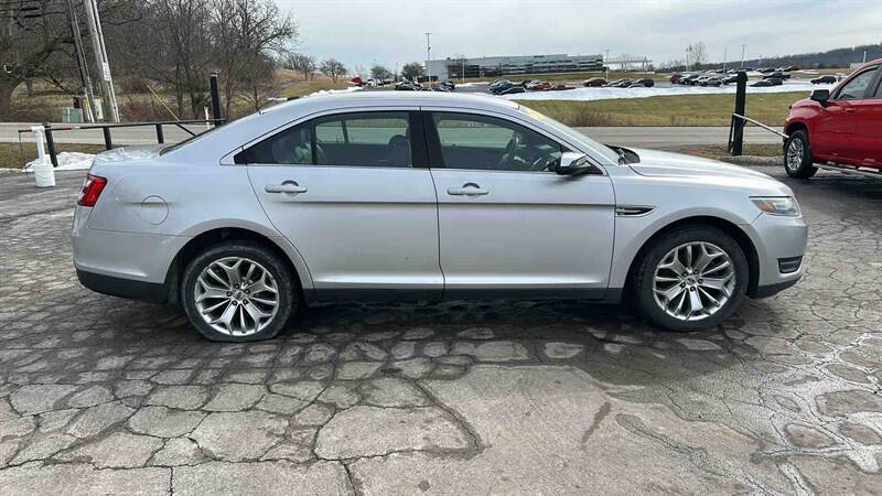 2018 Ford Taurus Limited