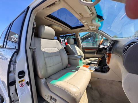 2005 Lexus LX 470