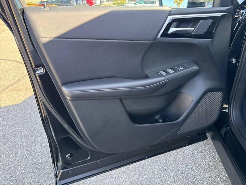 2025 Mitsubishi Outlander PHEV SE