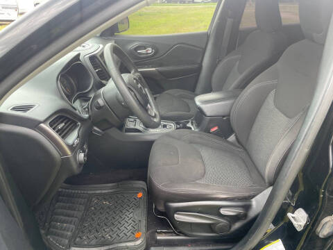 2019 Jeep Cherokee Latitude