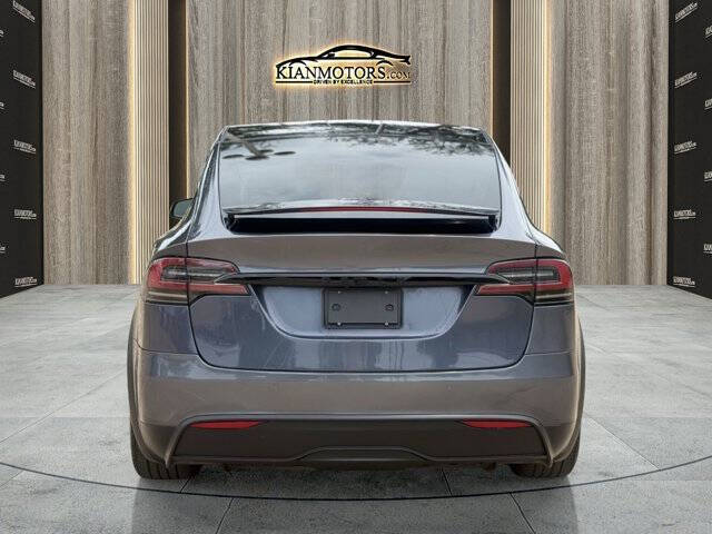 2023 Tesla Model X Standard Range