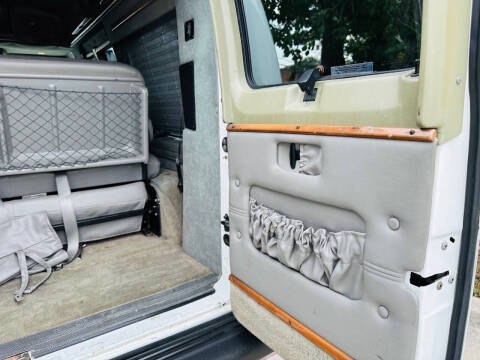 2000 Dodge Ram Van 1500