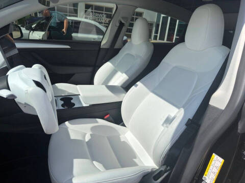 2023 Tesla Model Y Performance