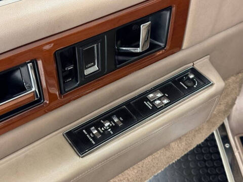 1990 Cadillac Fleetwood